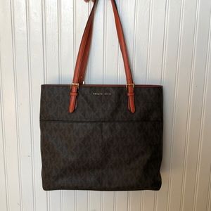 Signature Michael Kors purse